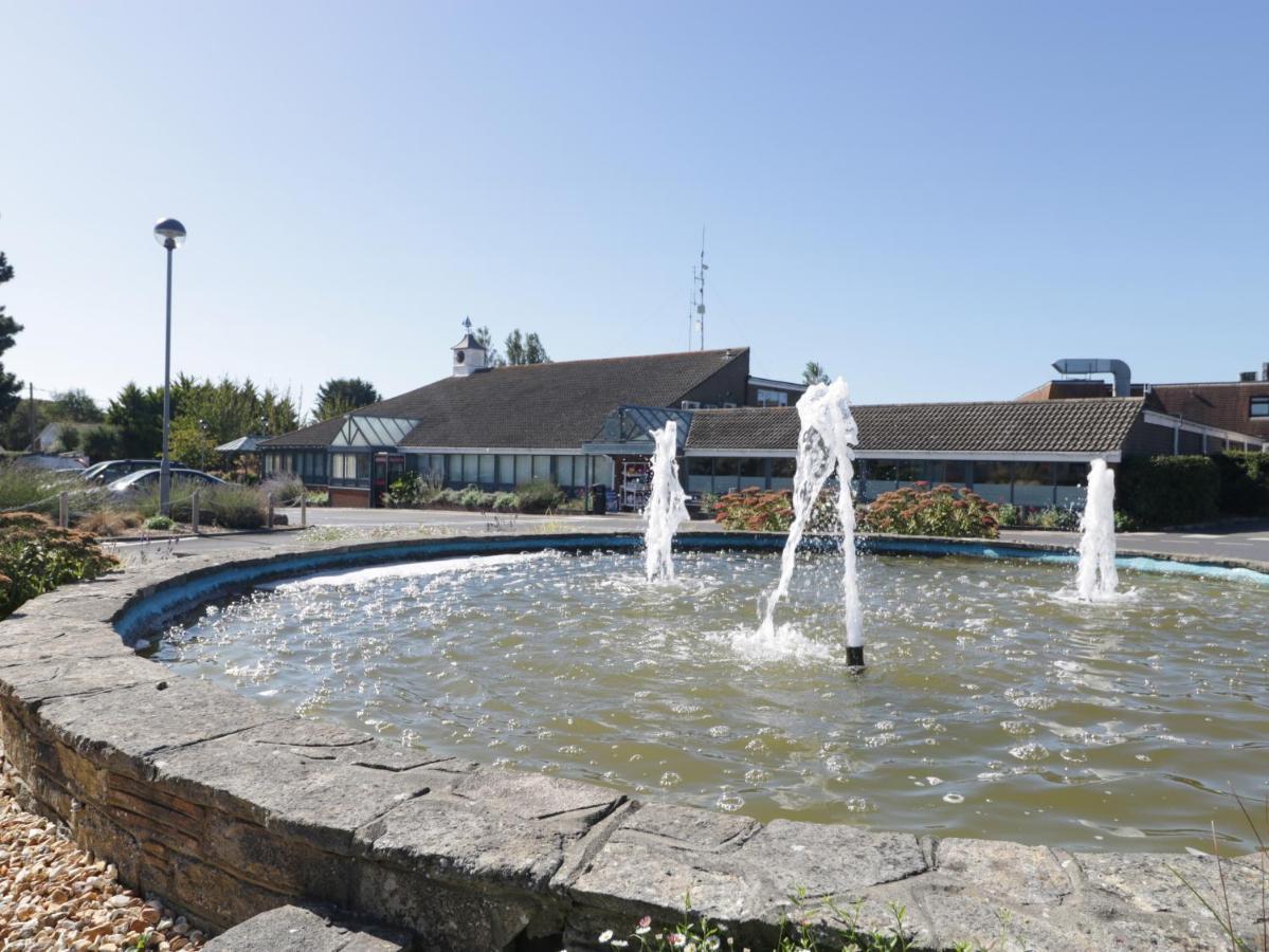 Amethyst Lodge Lymington Exterior foto